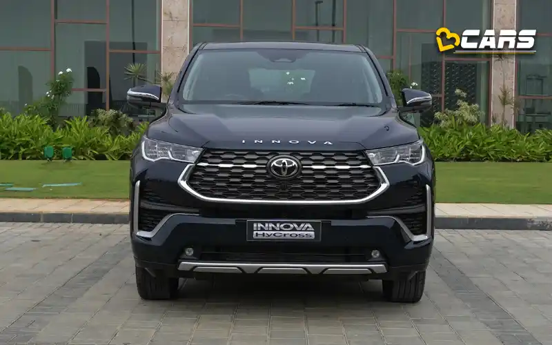Toyota Innova Hycross