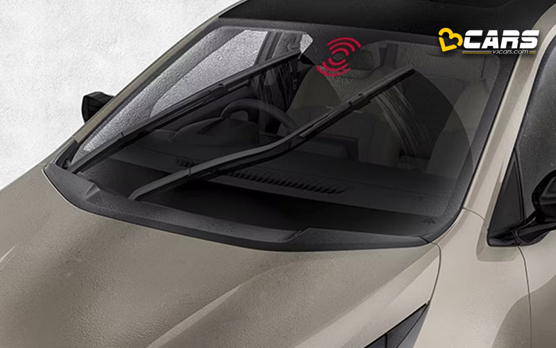 Altroz Rain-Sensing Wipers