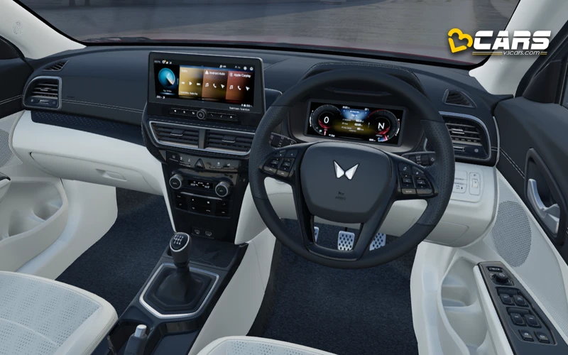 947493xuv 3xo ax7 interior
