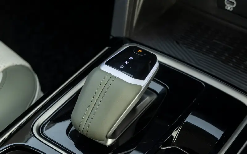 XEV 9S-Interior-39