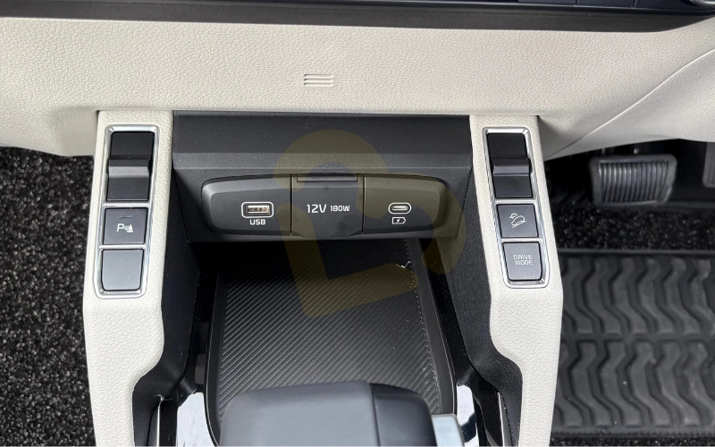 Carens Clavis-Interior-35