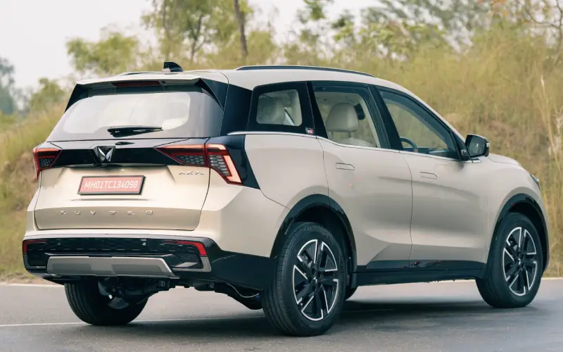 XUV 7XO-Exterior-12