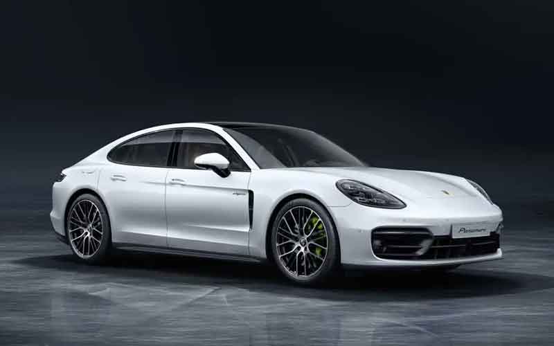 Porsche Panamera Exterior Image