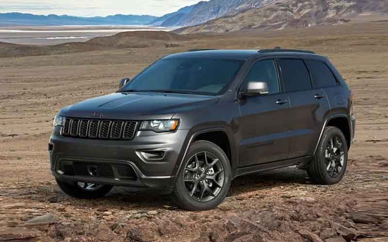 Jeep Grand Cherokkee SRT Exterior Image