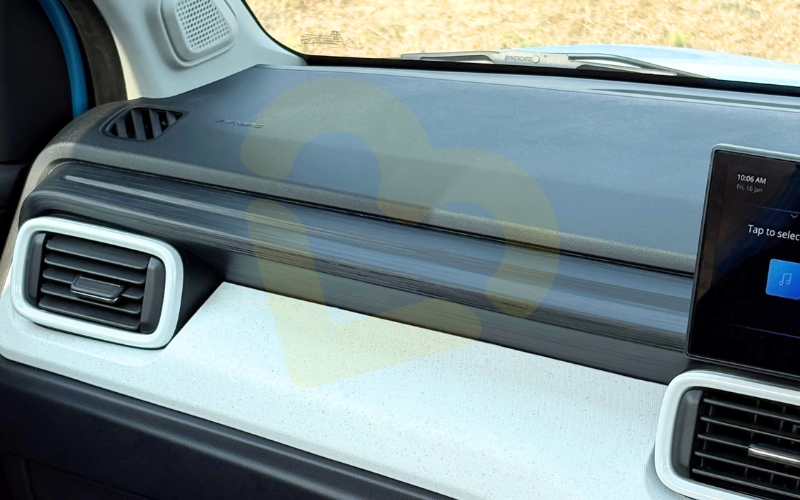 Punch-Interior-37