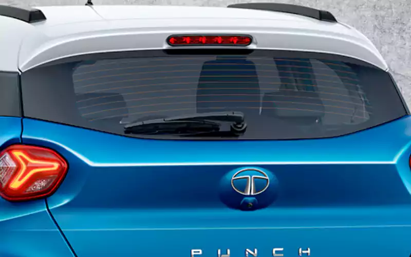 Punch-Exterior-100