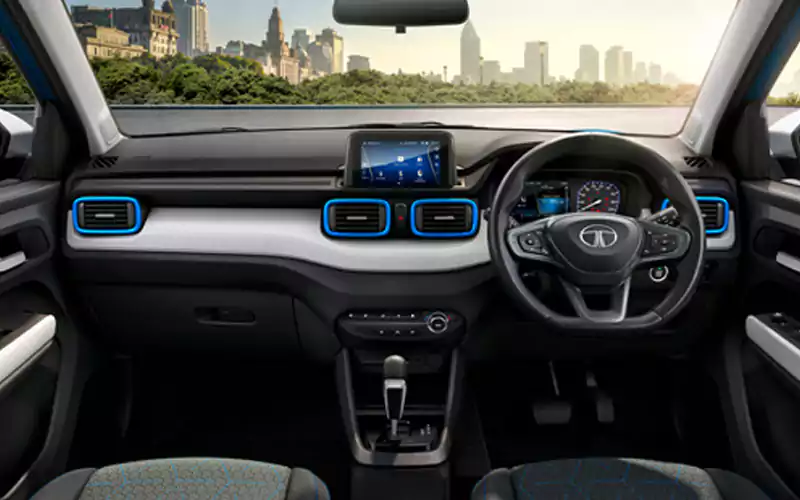 Punch-Interior-57