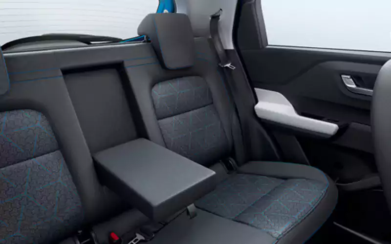 Punch-Interior-82