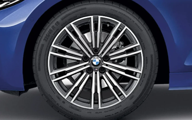 3 Series-Exterior-59