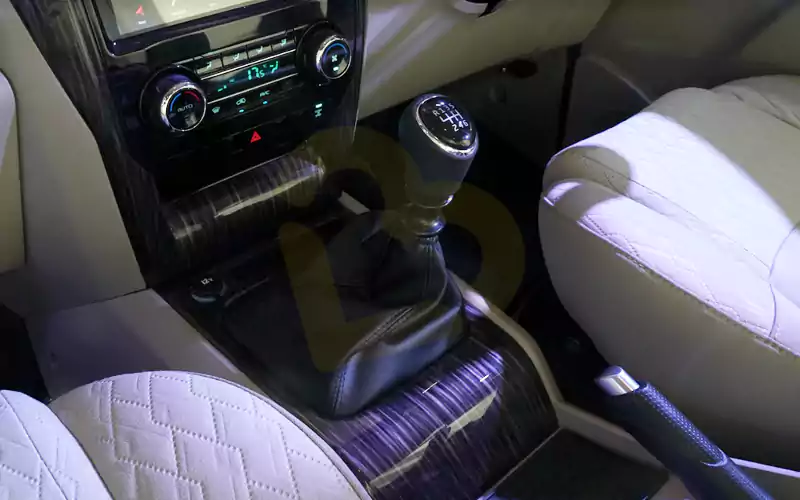Scorpio Classic-Interior-35