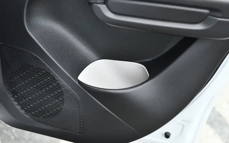 C3-Interior-75