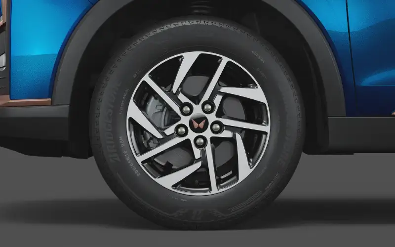 XUV400 EV-Exterior-36