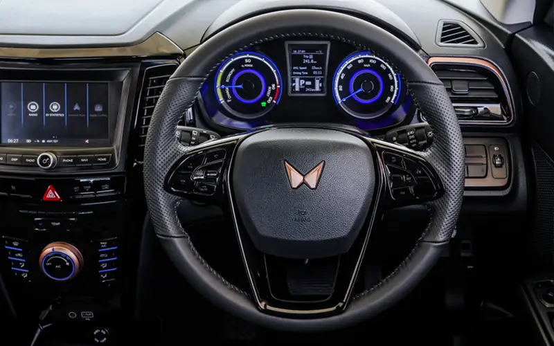 XUV400 EV-Interior-16