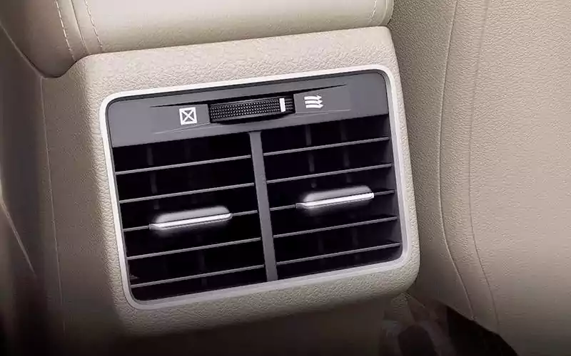 Ciaz-Interior-99