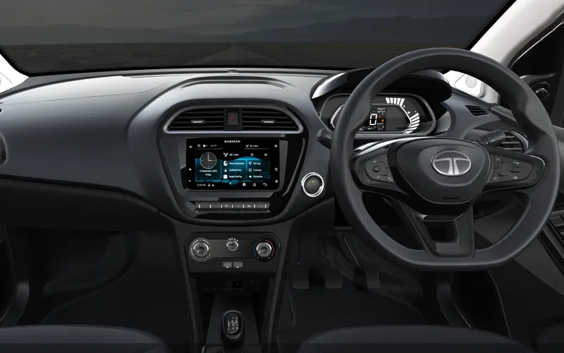 Tiago NRG-Interior-98