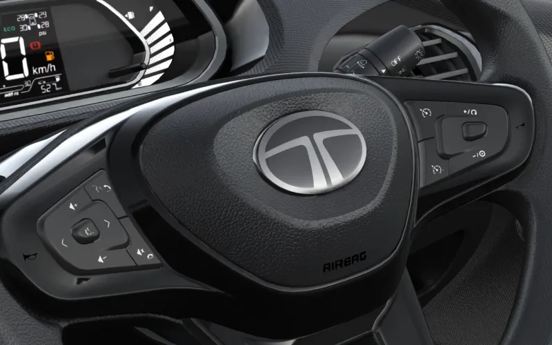 Tiago NRG-Interior-28