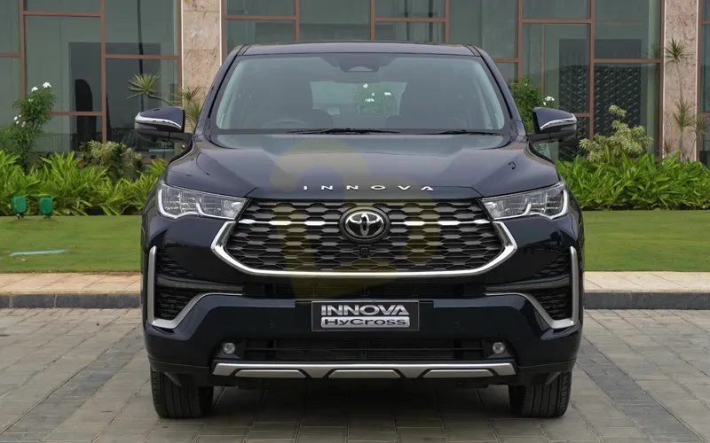 Innova Hycross-Exterior-81