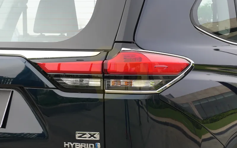 Innova Hycross-Exterior-95