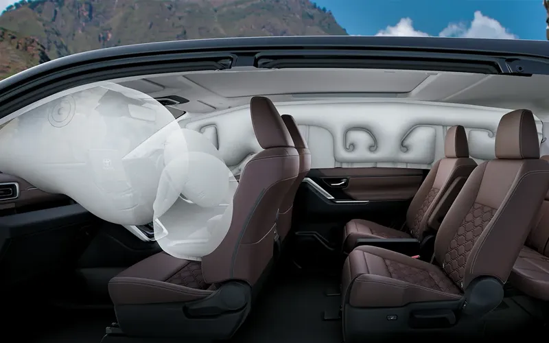 Innova Hycross-Interior-37