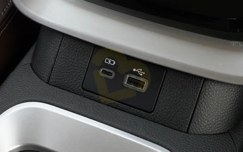 Innova Hycross-Interior-23