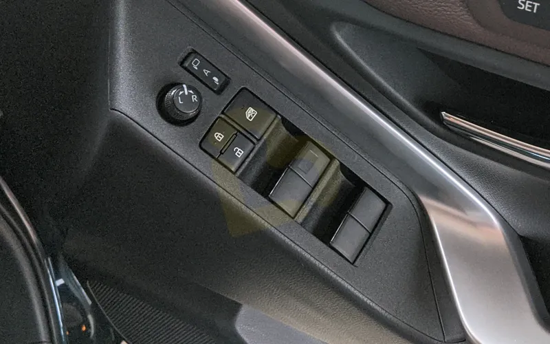 Innova Hycross-Interior-17