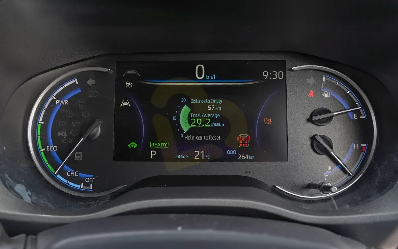 Innova Hycross-Interior-14