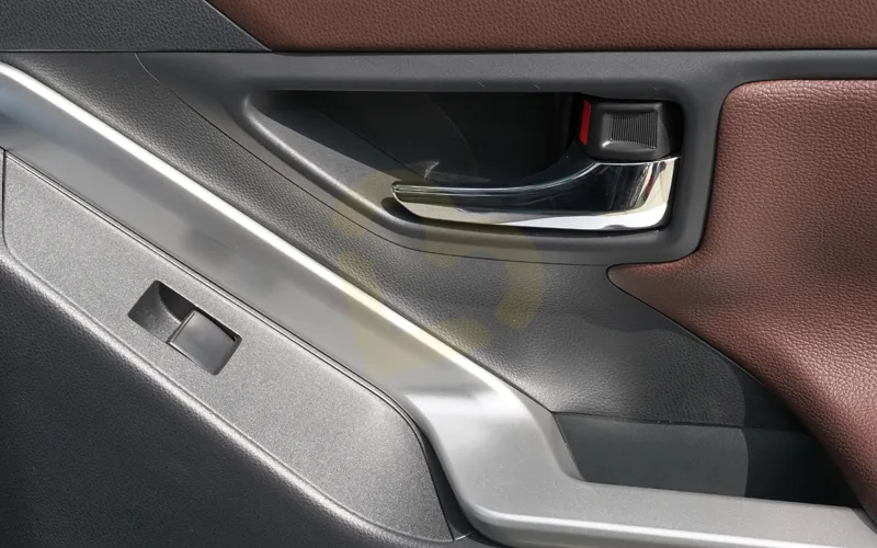 Innova Hycross-Interior-93