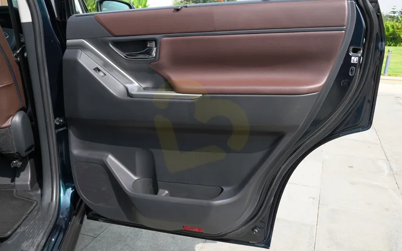 Innova Hycross-Interior-13
