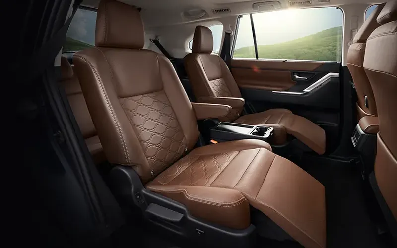 Innova Hycross-Interior-90