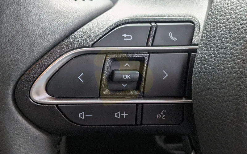 Innova Hycross-Interior-92
