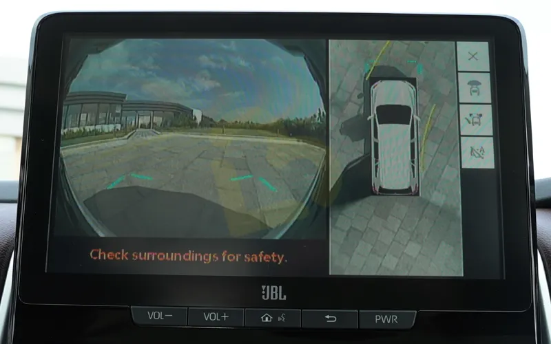 Innova Hycross-Interior-25