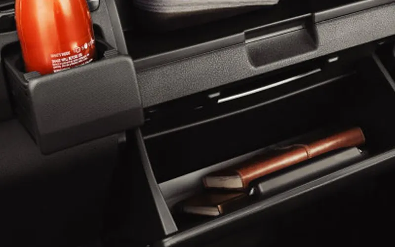 D-MAX-Interior-92