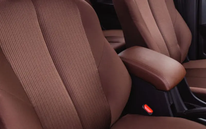 V-Cross-Interior-38