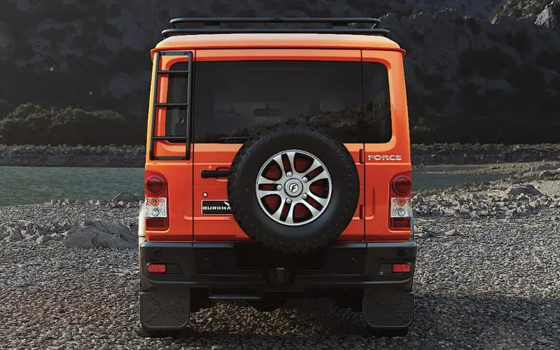 Gurkha-Exterior-49