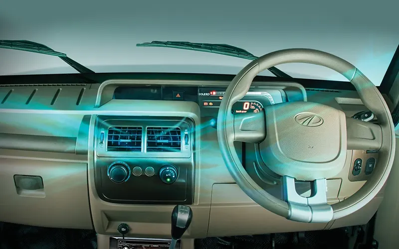 Bolero Pick Up-Interior-23