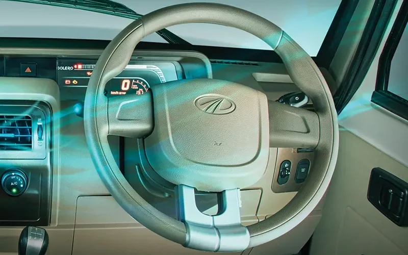 Bolero Pick Up-Interior-95
