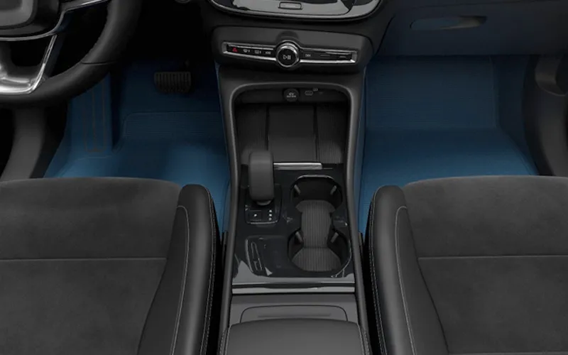 C40 Recharge-Interior-89