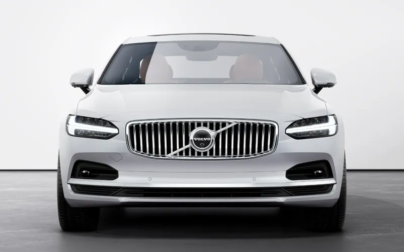 S90-Exterior-98