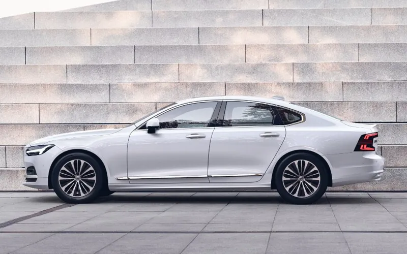 S90-Exterior-76