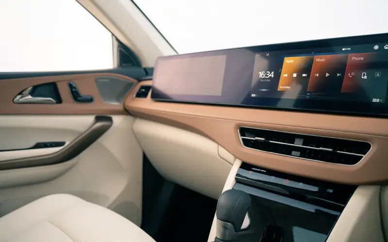 XUV 7XO-Interior-86