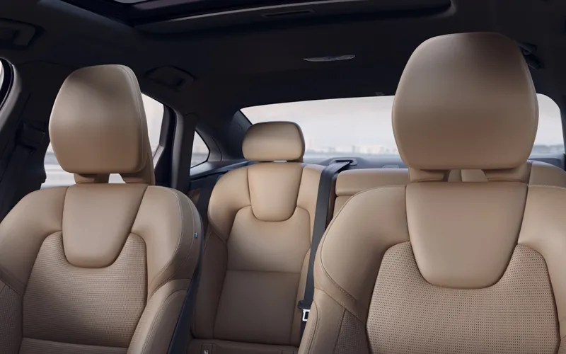 S90-Interior-42