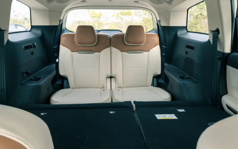XUV 7XO-Interior-44