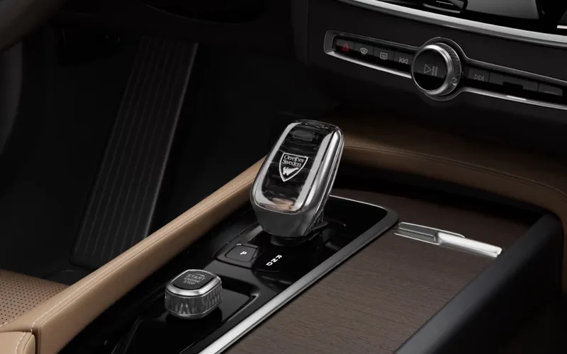 S90-Interior-46
