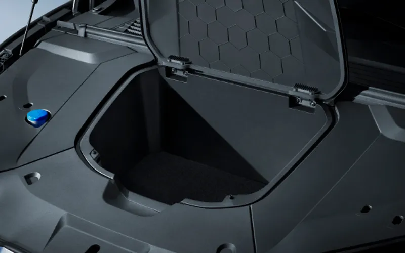 Seal-Interior-34