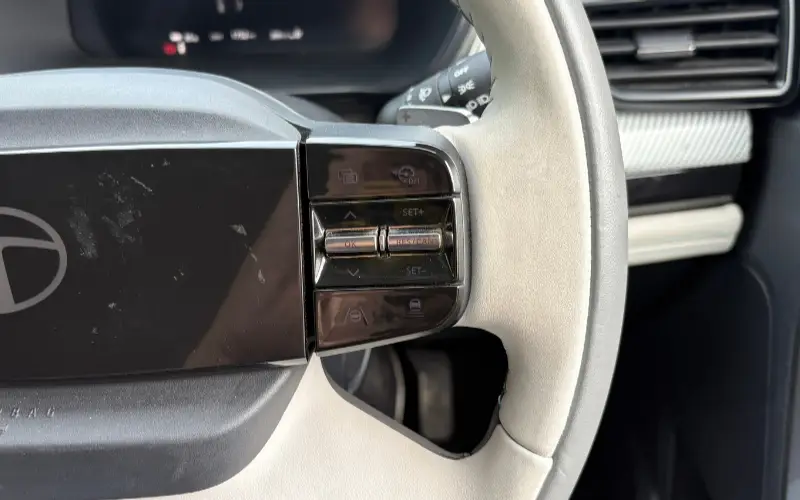Harrier EV-Interior-35