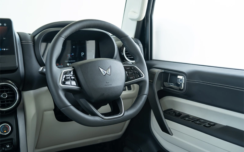 Thar Roxx-Interior-60