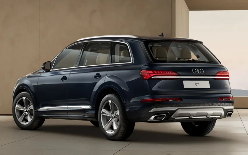 Q7-Exterior-30