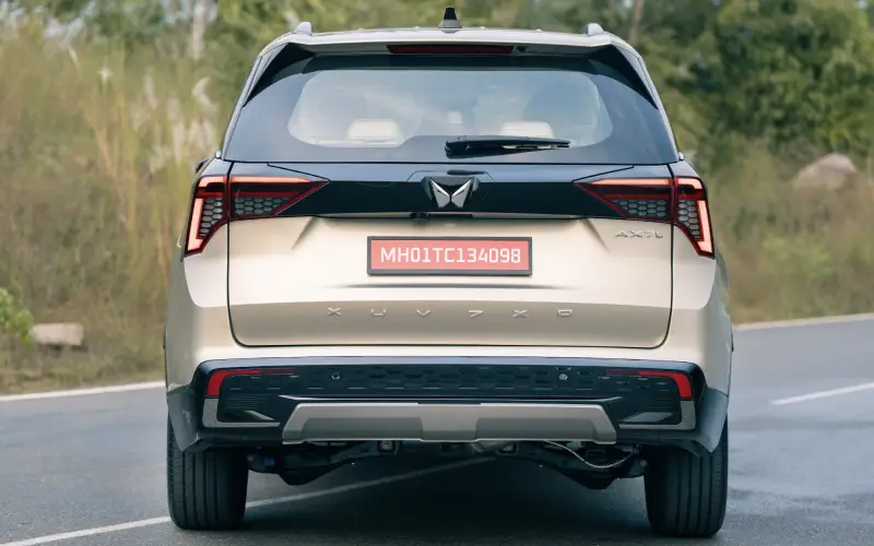 XUV 7XO-Exterior-30