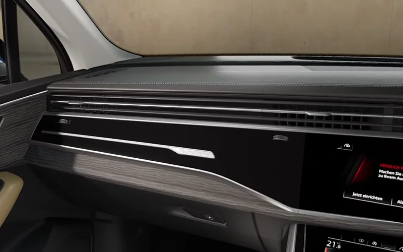 Q7-Interior-57