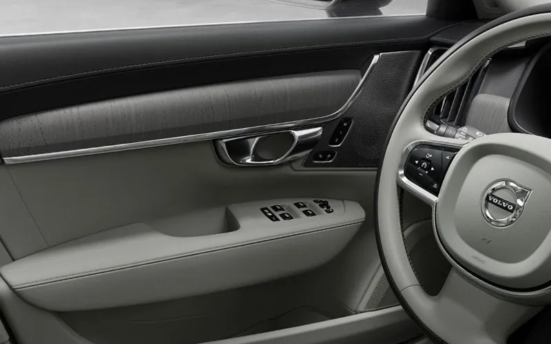 S90-Interior-58